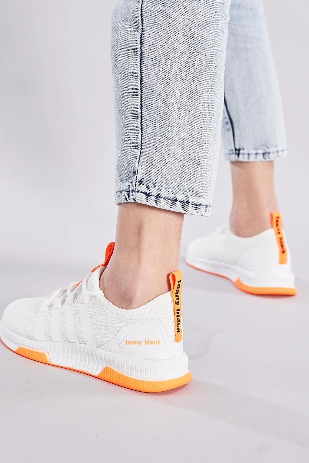 سفيد نارنجي